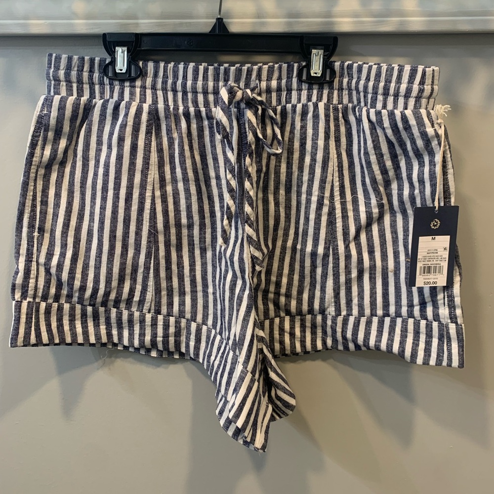 Universal Thread Women's blue stripe Linen Blend Shorts Size M Drawstring NWT